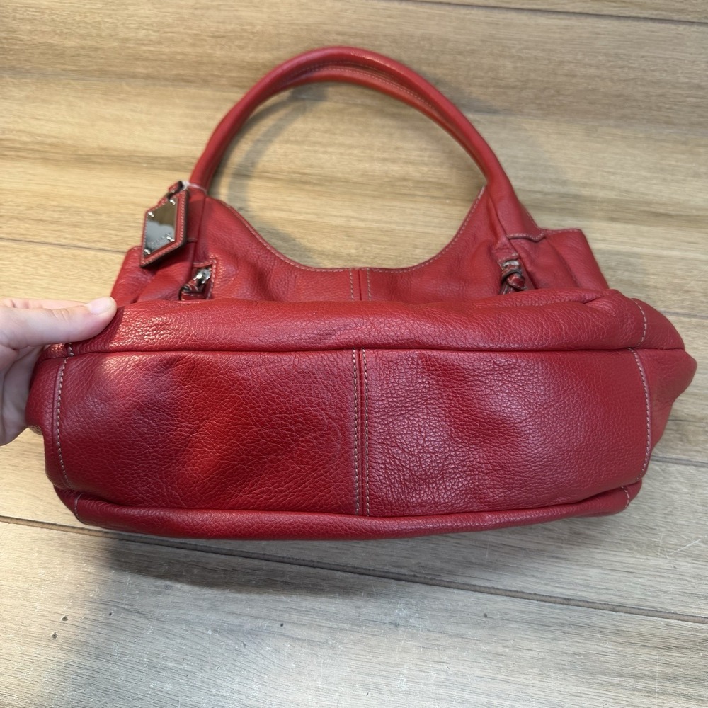 Vintage Tignanello Bright Cherry Red Pebbled Leather Shoulder Bag Purse Hobo - Picture 8 of 16